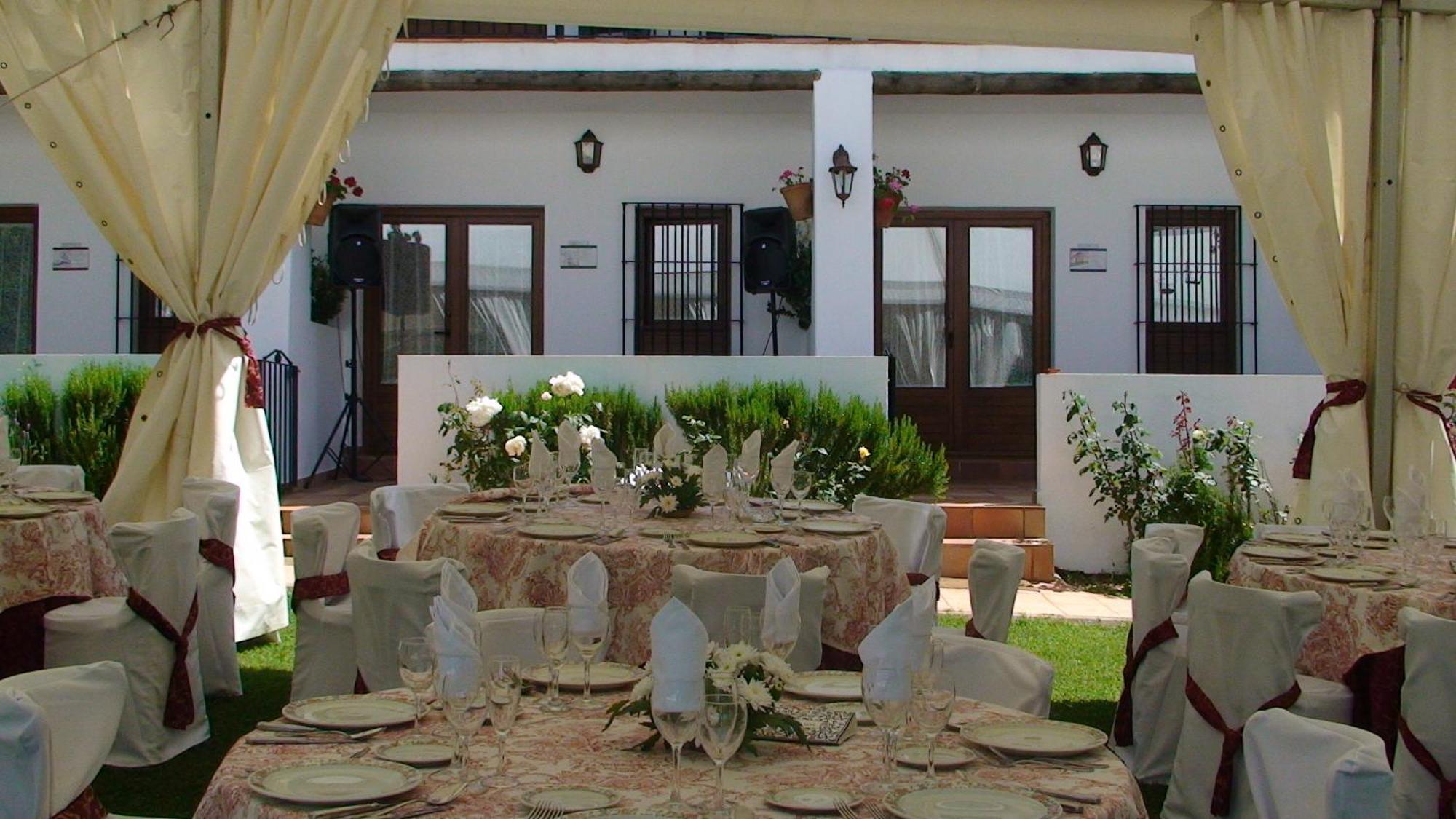 Hotel Apartamento Rural Finca La Media Legua Aracena Restoran gambar